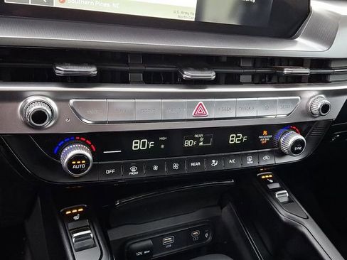 Used 2024 Kia Telluride S w/ S Sunroof Package image 18