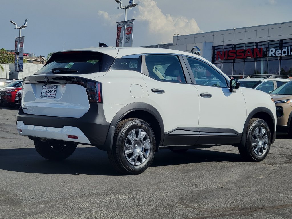 New 2027 Nissan Kicks S FWD image 2