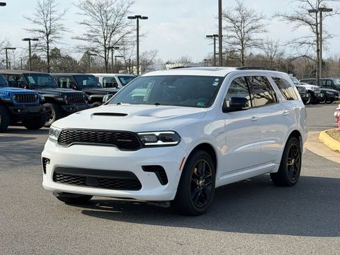 Certified 2024 Dodge Durango R/T image 3