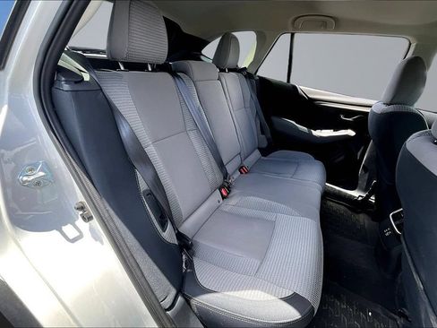 Used 2025 Subaru Outback Premium AWD/4WD image 23