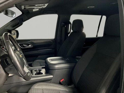 Used 2021 Chevrolet Suburban LS image 24