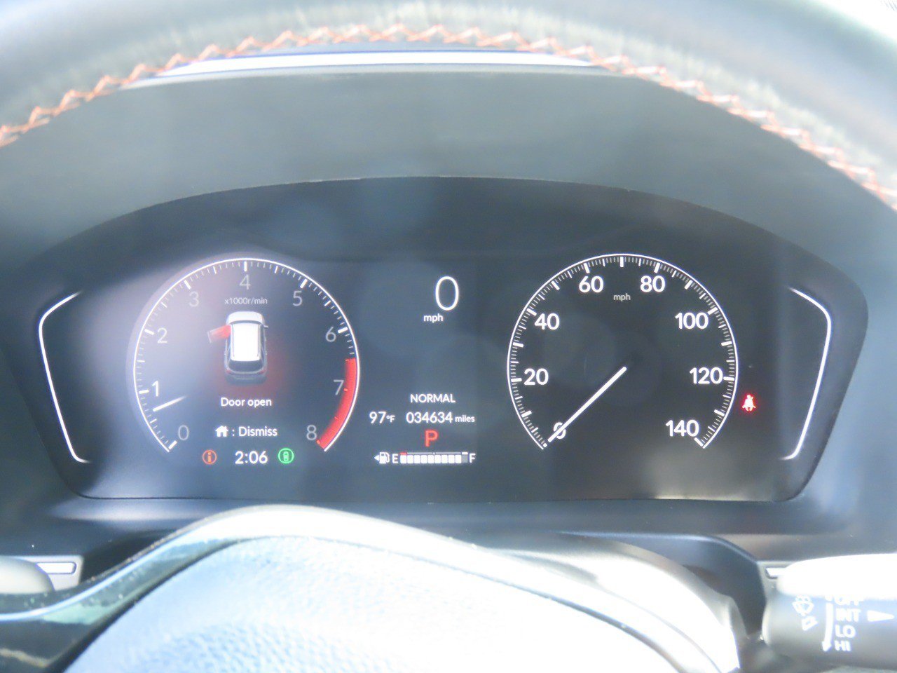 Used 2023 Honda Pilot Sport image 29