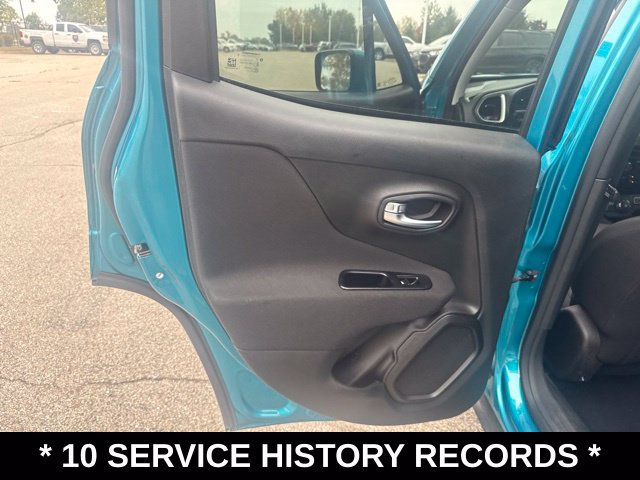 Used 2021 Jeep Renegade Latitude w/ Convenience Group AWD/4WD image 12