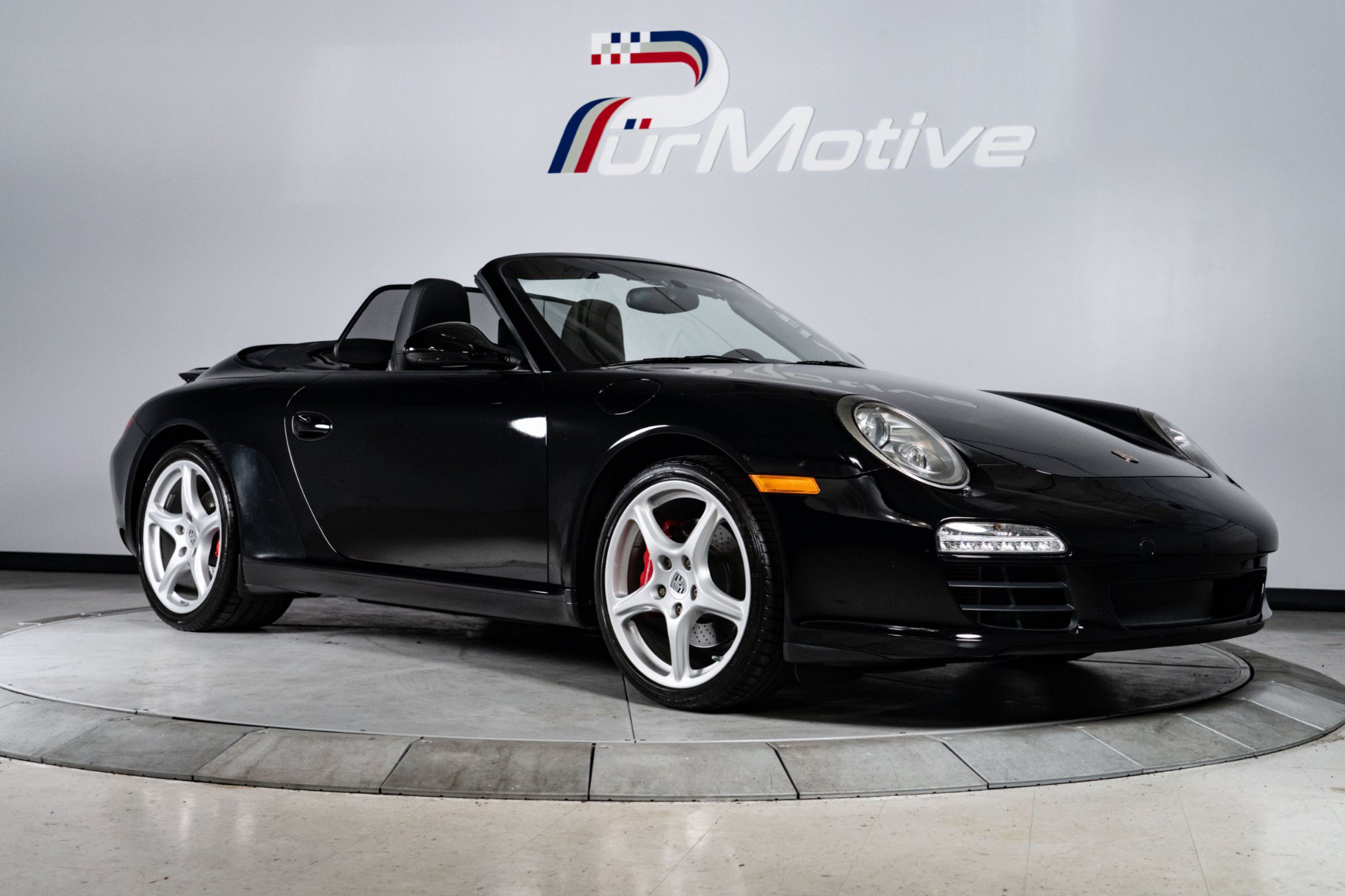 Used 2010 Porsche 911 Cabriolet image 13