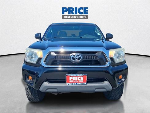 Used 2014 Toyota Tacoma 4x4 Double Cab w/ TRD Off-Road Package image 3
