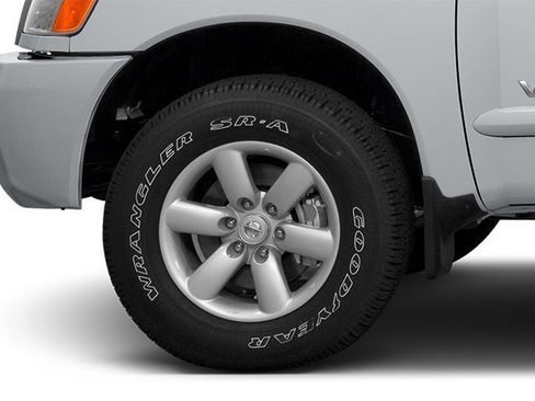 Used 2014 Nissan Titan SV w/ SV Value Truck Package image 14