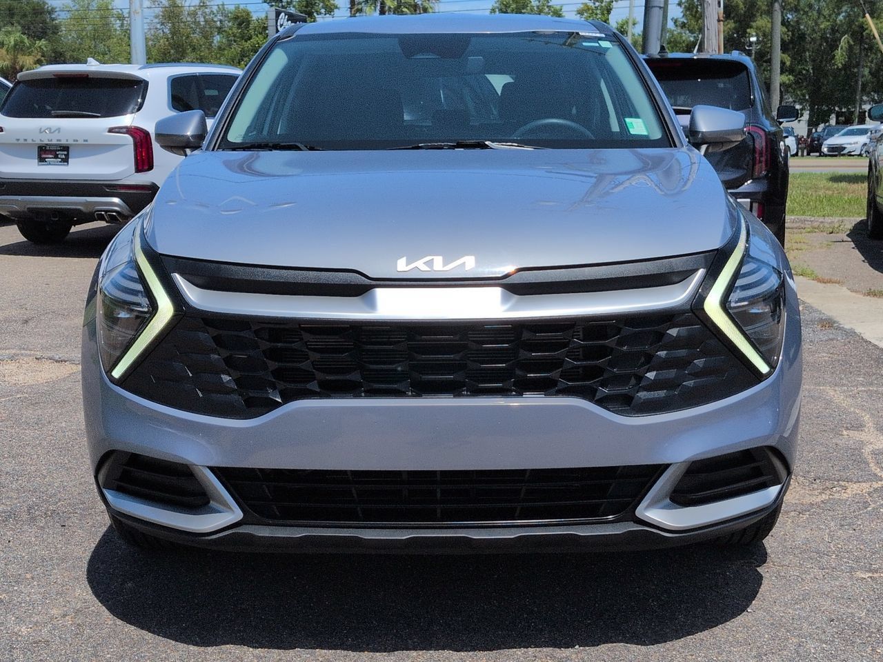 Certified 2025 Kia Sportage LX FWD image 9