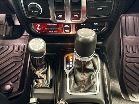 Used 2021 Jeep Wrangler Rubicon image 16