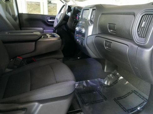 Used 2024 GMC Sierra 1500 Pro w/ Graphite Edition AWD/4WD image 10