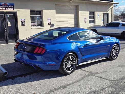 Used 2017 Ford Mustang GT image 4