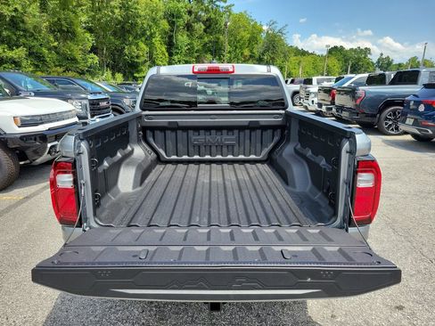 New 2025 GMC Canyon Elevation w/ Convenience Package image 6