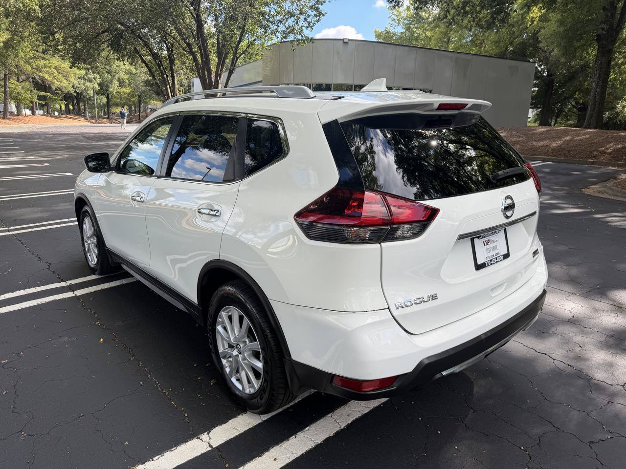Used 2020 Nissan Rogue S w/ Special Edition Package FWD image 7