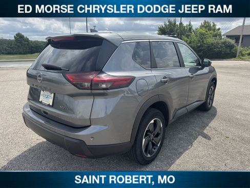 Used 2024 Nissan Rogue SV AWD/4WD image 6