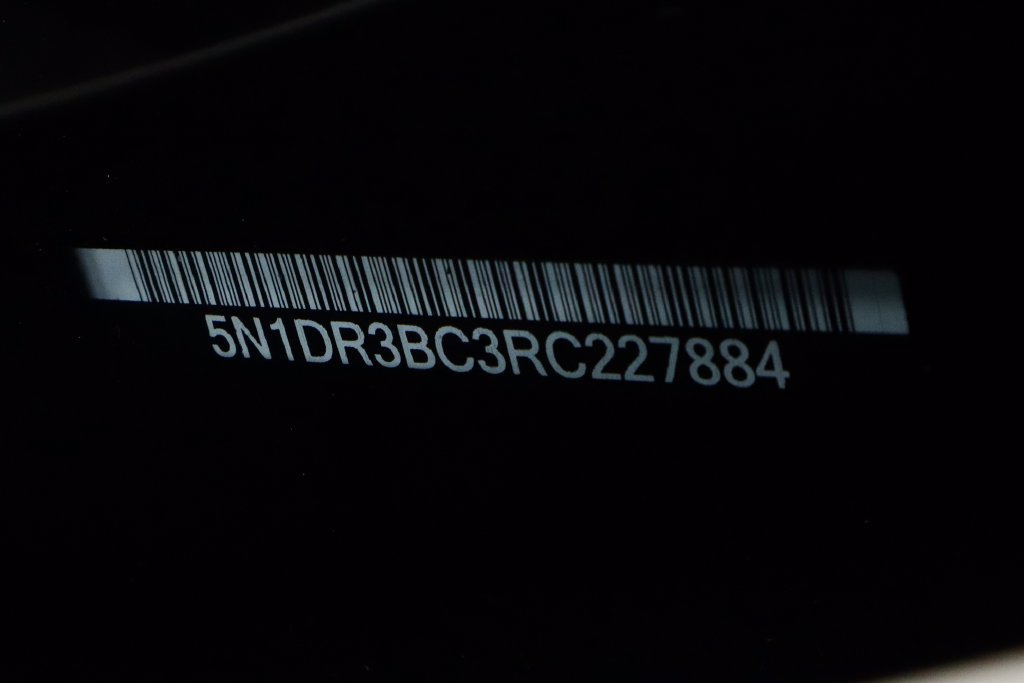 Used 2024 Nissan Pathfinder SV w/ Black Appearance Package AWD/4WD image 32