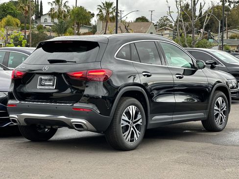 New 2025 Mercedes-Benz GLA 250 image 3
