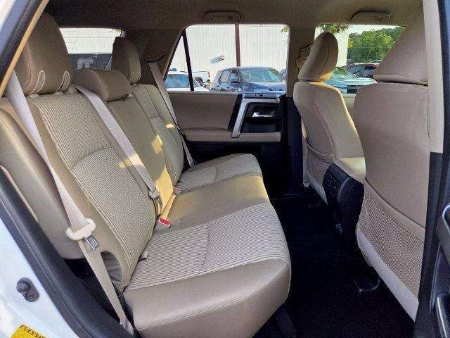 Used 2023 Toyota 4Runner SR5 AWD/4WD image 17
