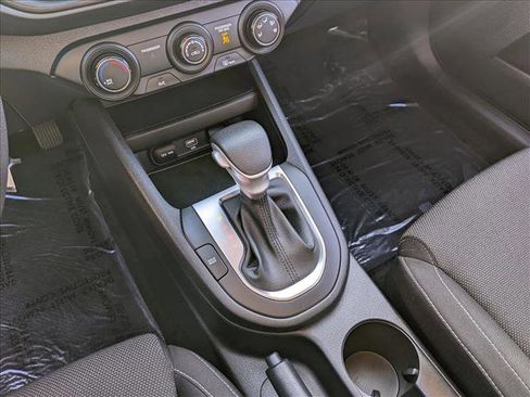 Used 2022 Kia Forte LXS image 12