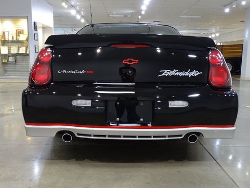 Used 2002 Chevrolet Monte Carlo SS w/ Pace Car Replica Pkg FWD image 12