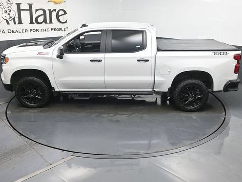 Used 2022 Chevrolet Silverado 1500 LT Trail Boss w/ Convenience Package II AWD/4WD image 43