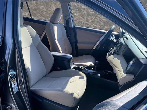 Used 2015 Toyota RAV4 XLE image 7