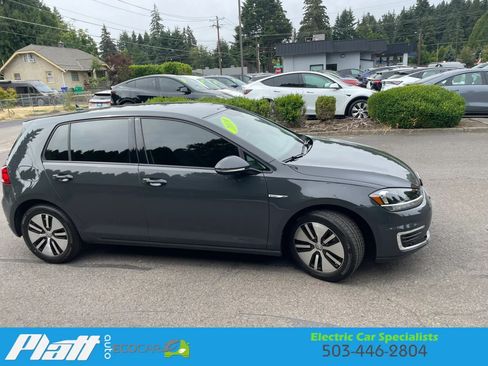 Used 2019 Volkswagen e-Golf SE w/ Driver Assistance Package FWD image 13