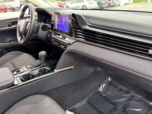 Used 2025 Toyota Camry LE FWD image 36