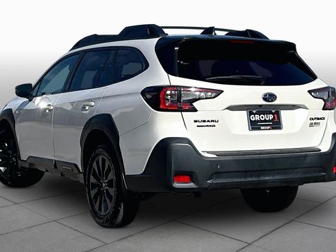 Used 2023 Subaru Outback Onyx Edition AWD/4WD image 12