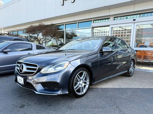 Used 2014 Mercedes-Benz E 350 4MATIC Sedan image 3