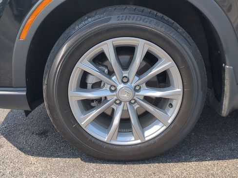 Used 2023 Honda CR-V EX image 9