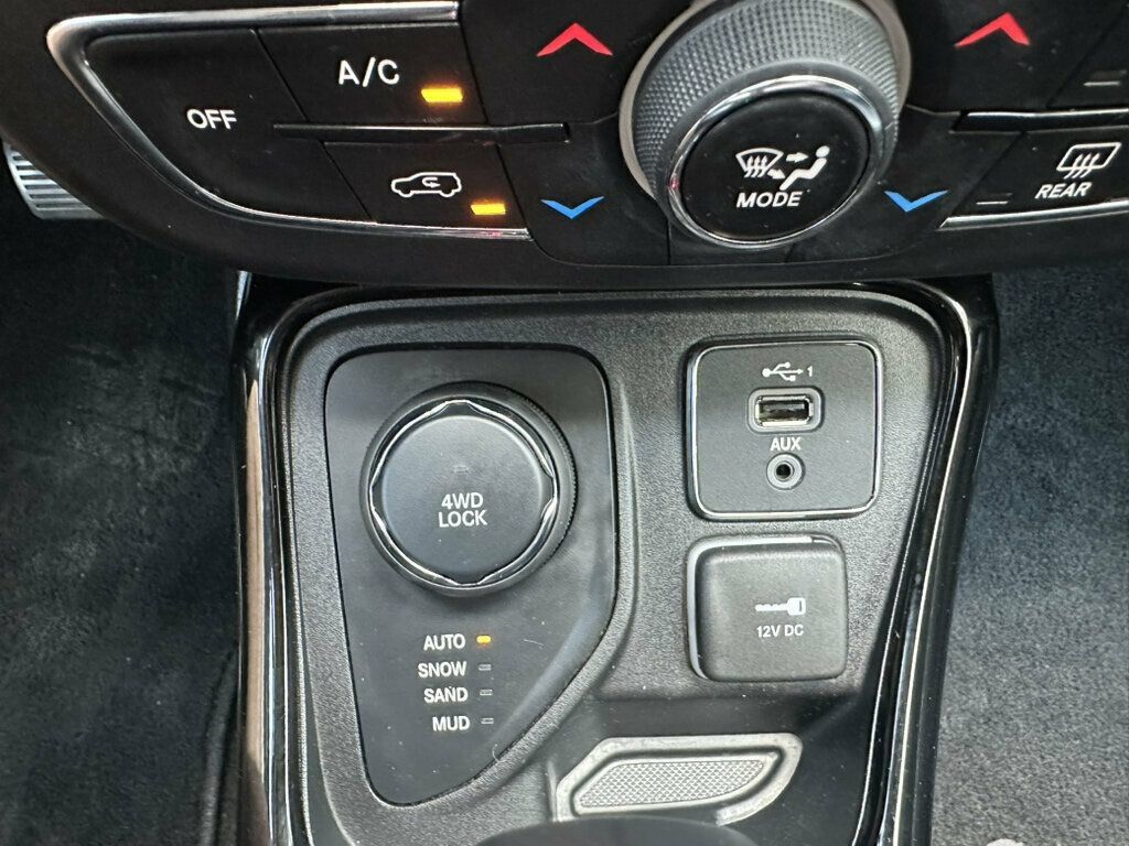 Used 2021 Jeep Compass Limited AWD/4WD image 22