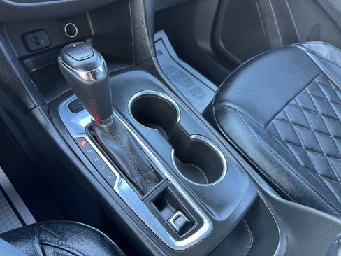 Used 2018 Chevrolet Equinox LT image 20