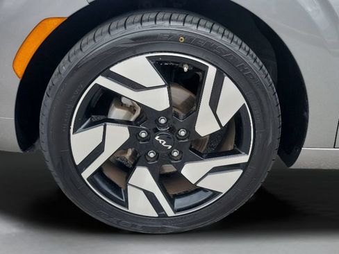 Used 2025 Kia Soul GT-Line FWD image 26