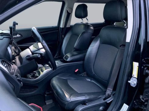 Used 2017 Dodge Journey Crossroad FWD image 8