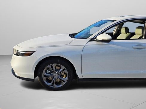 New 2025 Honda Accord EX-L image 30