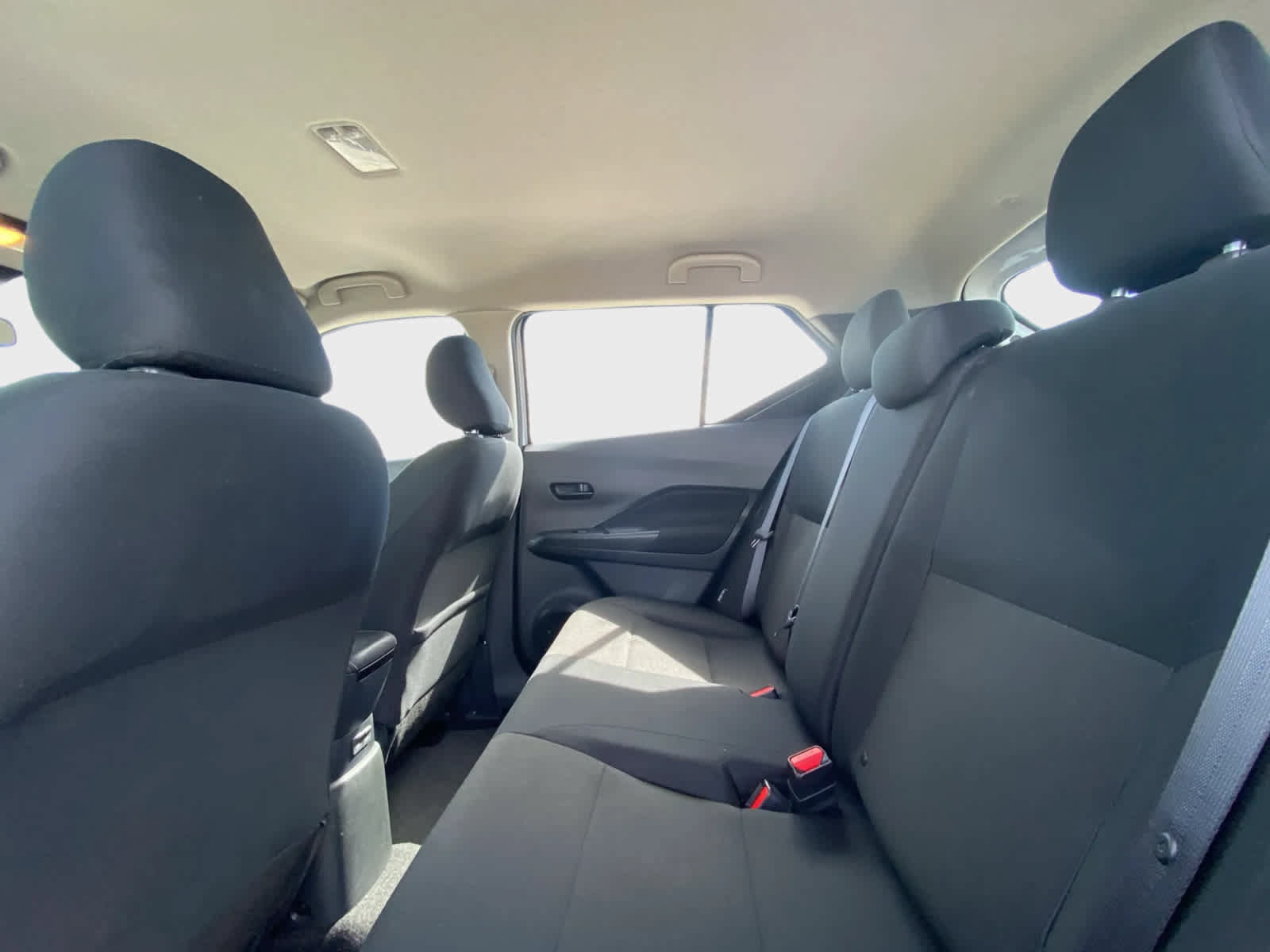 Used 2025 Nissan Kicks Play S FWD image 14