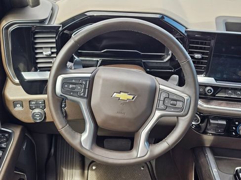 Used 2025 Chevrolet Silverado 1500 LTZ w/ LTZ Premium Package AWD/4WD image 19