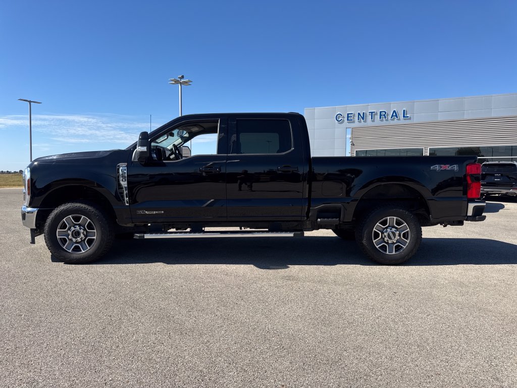 Used 2026 Ford F250 Lariat AWD/4WD image 3