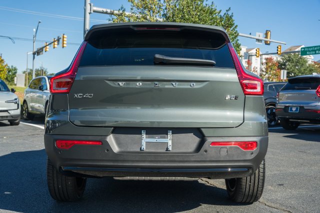 New 2026 Volvo XC40 B5 Plus w/ Climate Package AWD/4WD image 6