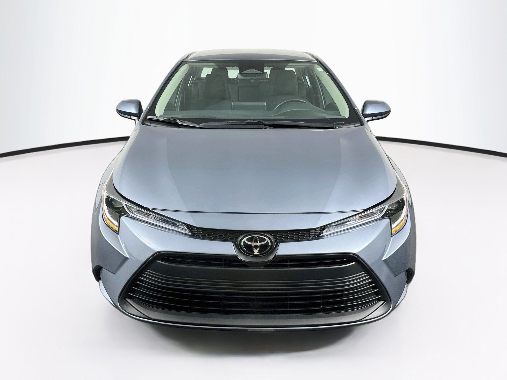 Used 2026 Toyota Corolla LE FWD image 2