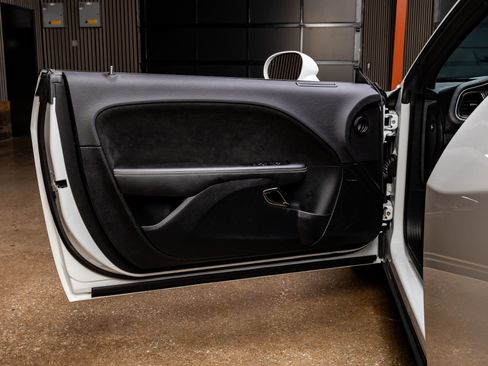 Used 2018 Dodge Challenger SRT Hellcat image 28