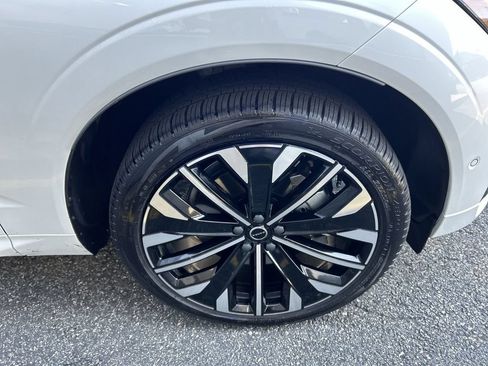 New 2026 Volvo XC60 T8 Ultra w/ Climate Package AWD/4WD image 13