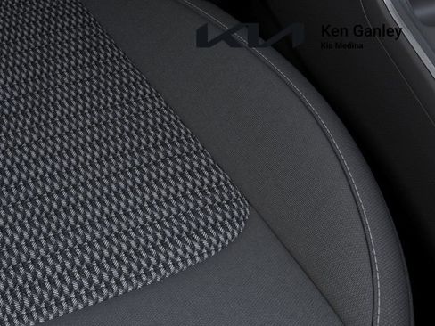 New 2026 Kia Sorento LX FWD image 24