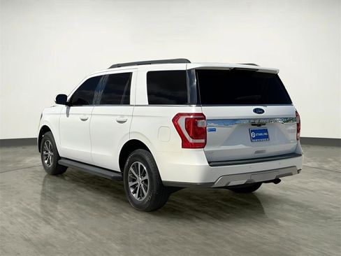 Used 2020 Ford Expedition XLT image 5
