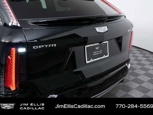 Certified 2025 Cadillac Optiq Luxury 2 w/ LPO, Floor Liner Package image 35