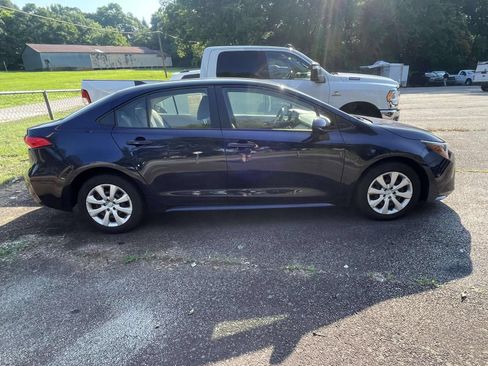 Used 2022 Toyota Corolla LE FWD image 8