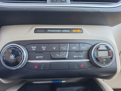 Used 2020 Ford Escape SE AWD/4WD image 26