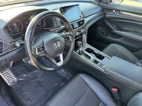 Used 2019 Honda Accord Sport image 10