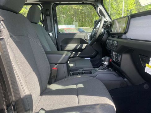 New 2026 Jeep Gladiator Sport AWD/4WD image 15