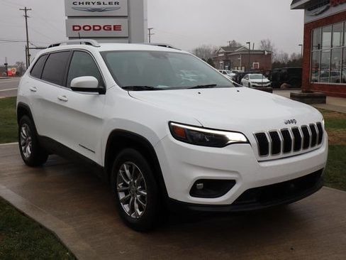 Used 2021 Jeep Cherokee Latitude Lux image 3