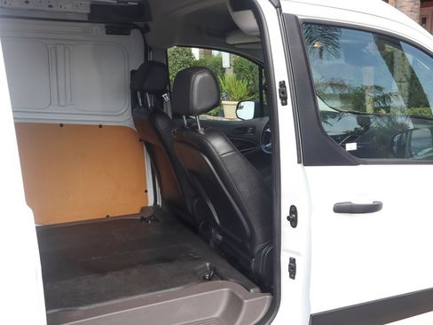 Used 2021 Ford Transit Connect XL FWD image 12
